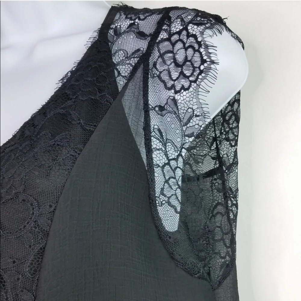 Black Lace Tank Top With Removable Racerback Camisole - Picture 16 of 16
